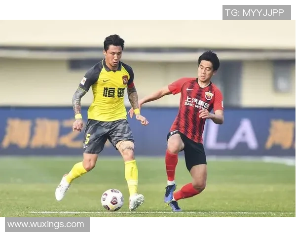 赛后分析：上海足球队与武汉足球队实力对比及比赛亮点总结